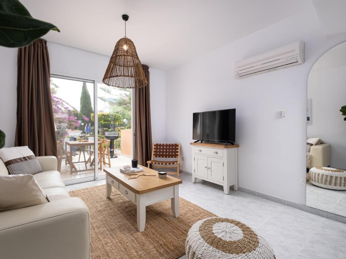 Villa Nephele-Stylish 2Bd Townhouse In Kato Paphos Exterior foto